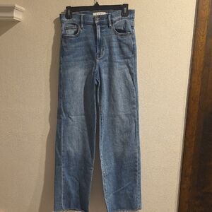 Hidden Wide Leg Frayed Hem Jeans